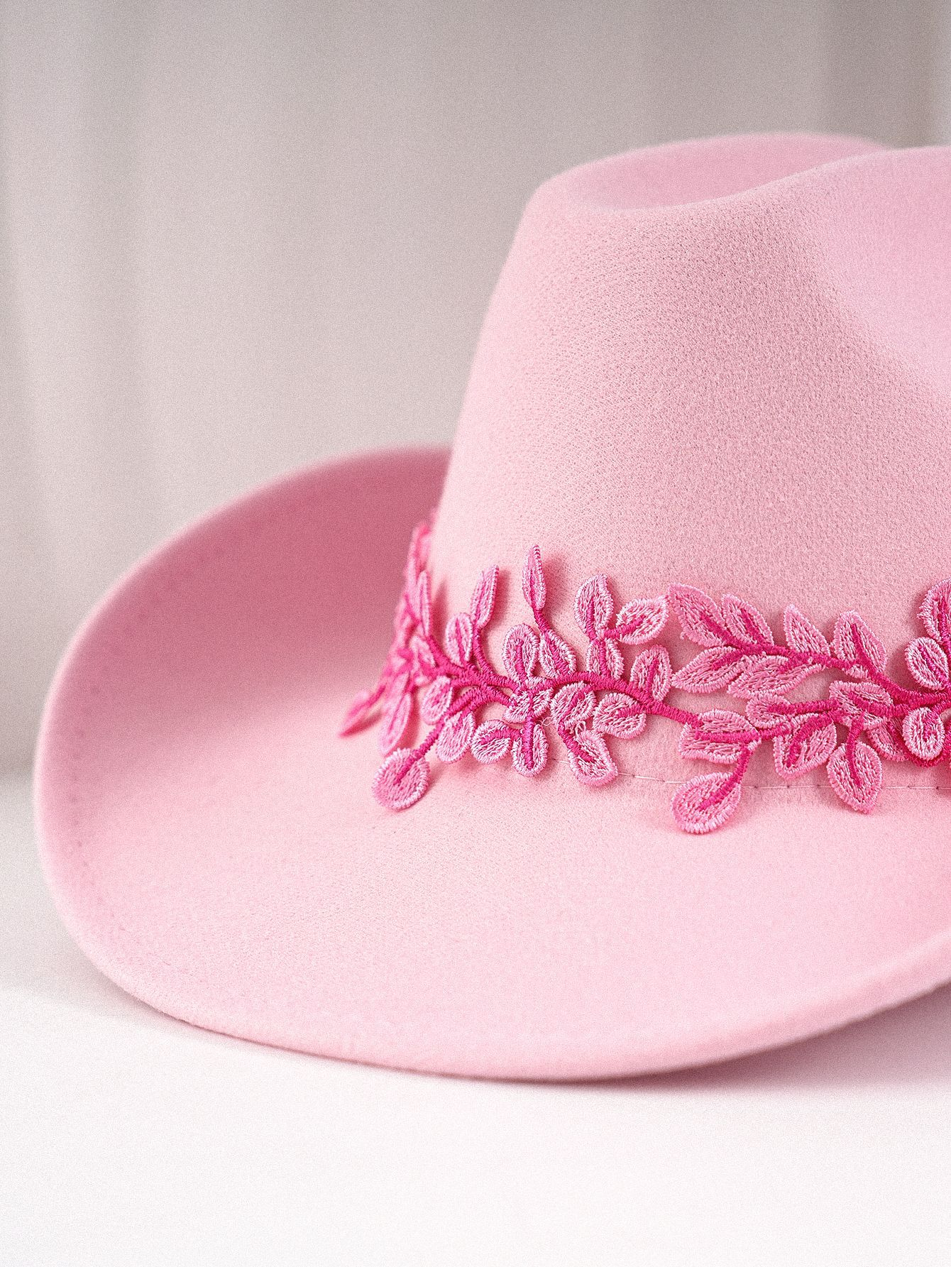 DinGora Women's Floral Embroidered Wide Brim Western Hat